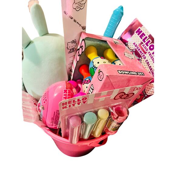 Hello Kitty rainbow world preschool throw 40 x 50 Super cute and adorable Easter - Picture 3 of 6